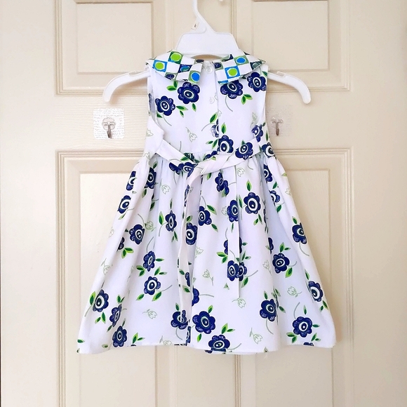 NWOT. 100% Cotton Sleeveless Multi Color Floral Dress with collar and tie back. - Picture 2 of 5